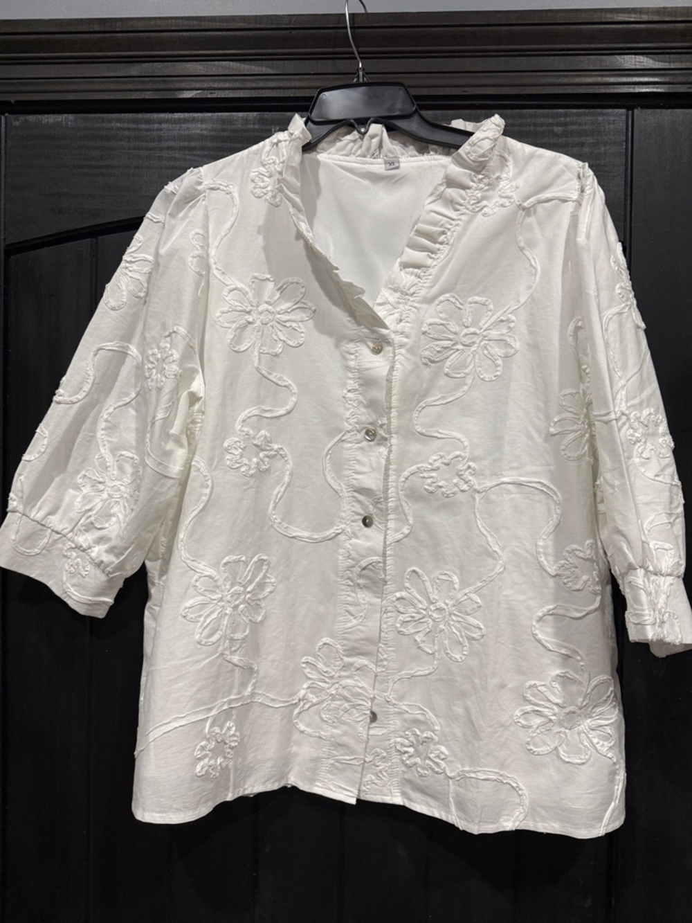 Women's White Embroidered Ruffle-Collar Button Down Shirt